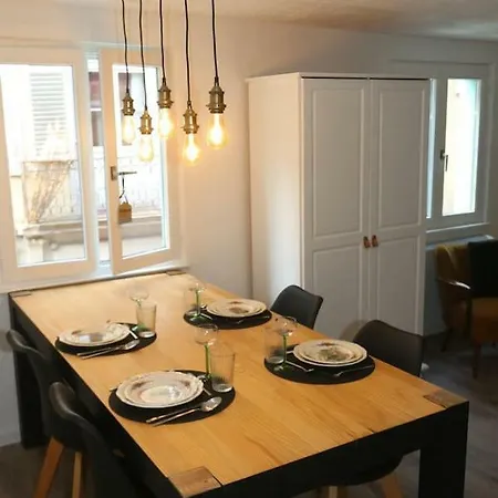 Apartman Le 1835